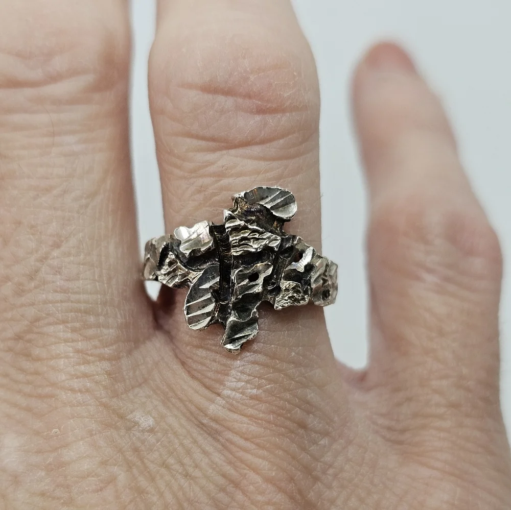 Rare Vintage Brutalist Sterling Silver Ring Size 7!
